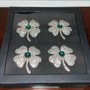 Four leaf clover jeweled napkin rings